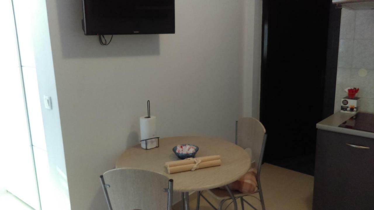 Ferienwohnung Tili Pula Exterior foto